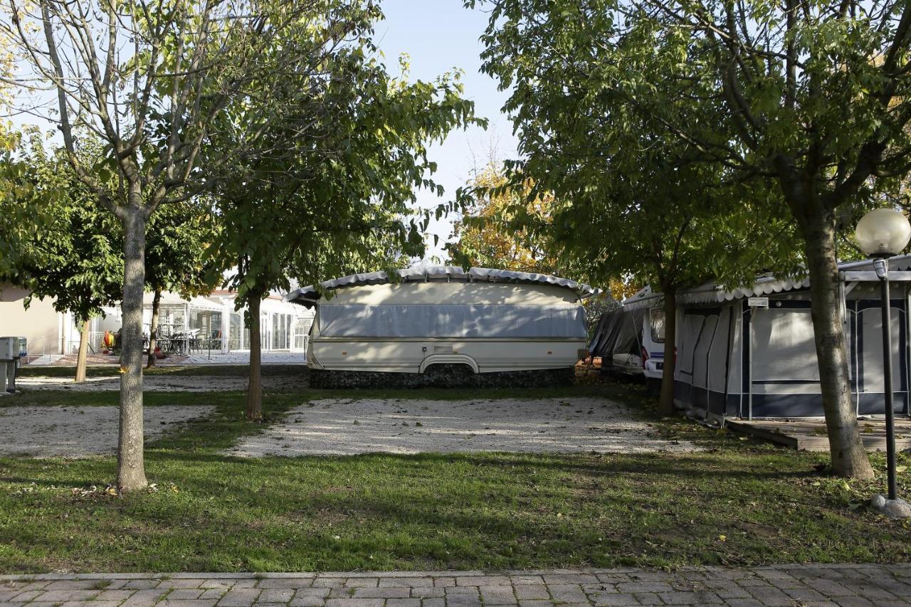 Camping Da Giovanni Peschiera del Garda Kültér fotó